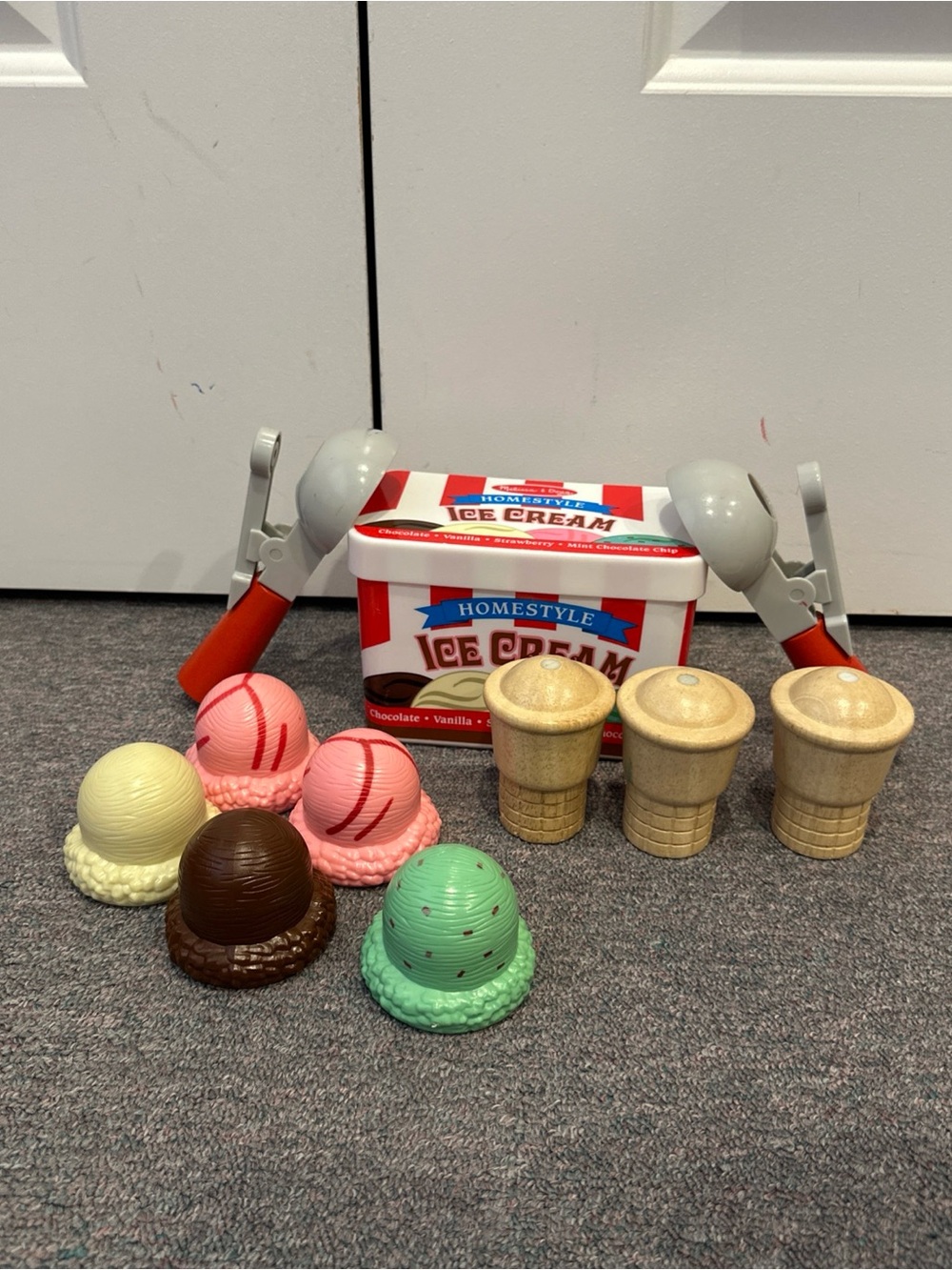 Melissa and Doug Ice Cream Scoop + Stack Cone Magnetic Play Set with Extra - Picture 2 of 13